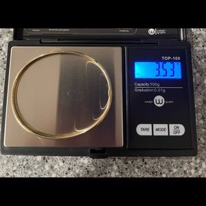 14kt yellow gold bangle